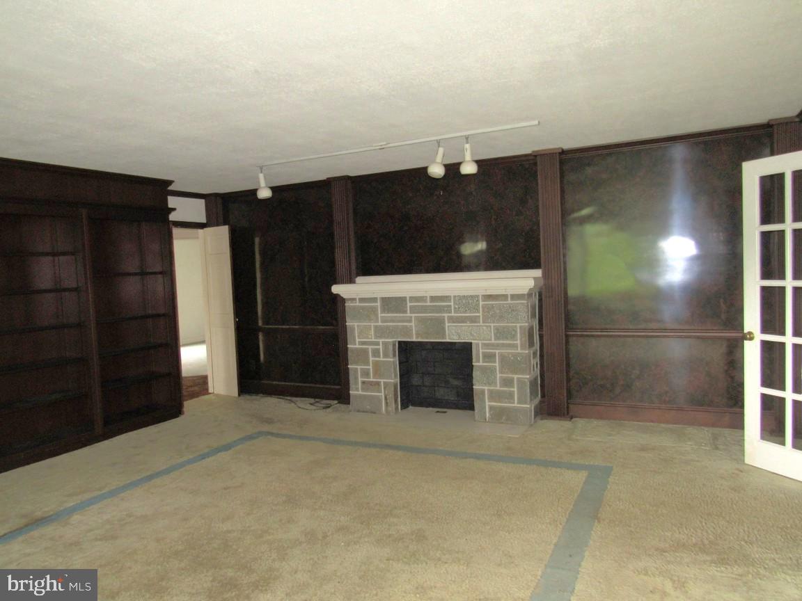 YORK TWP - Residential