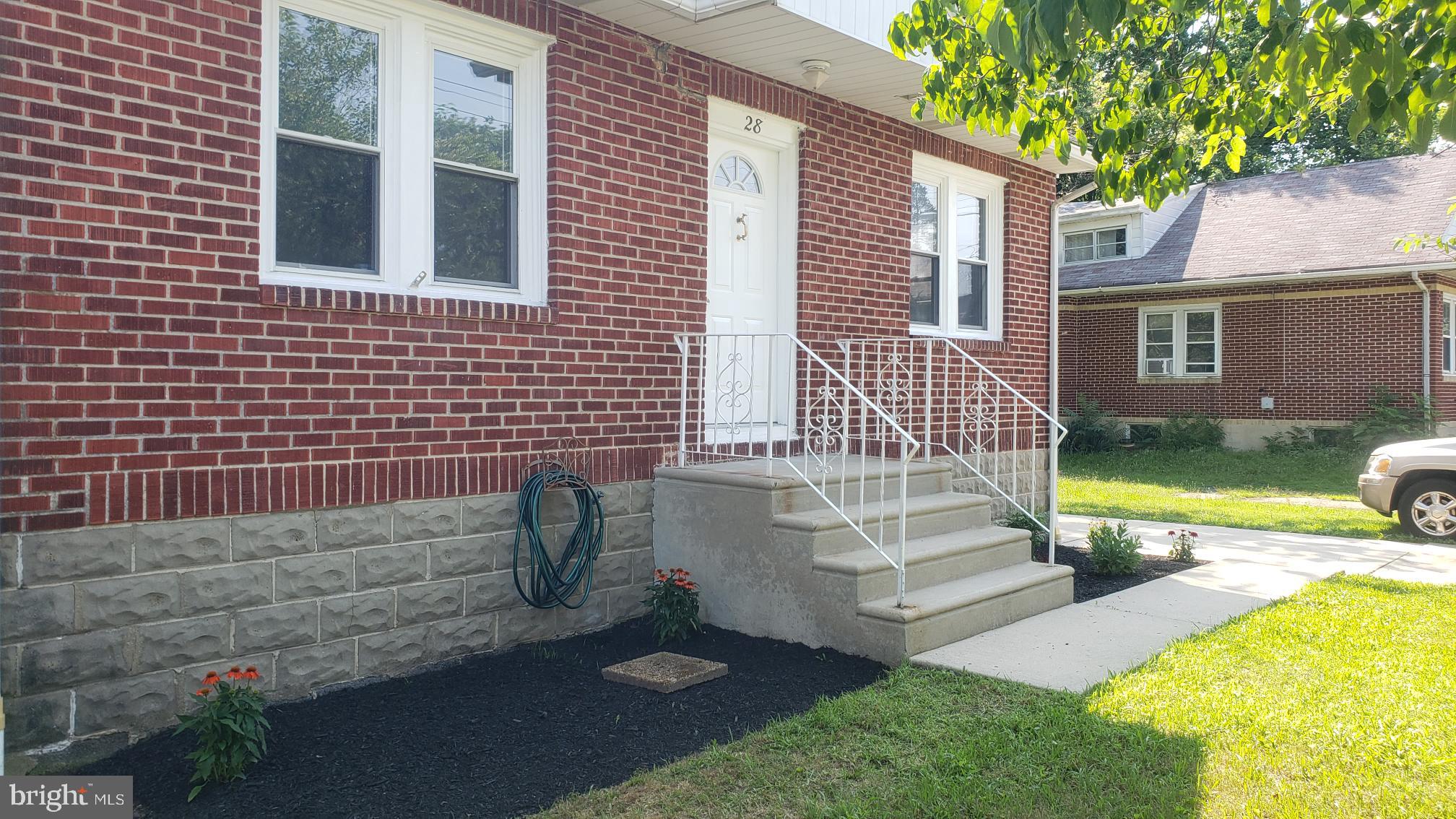 28 AVON AVENUE