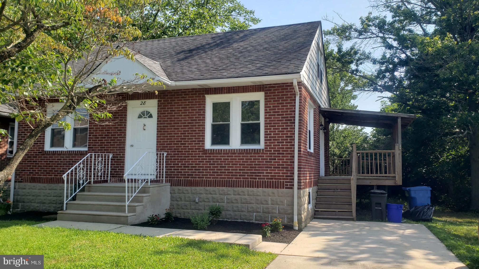28 AVON AVENUE