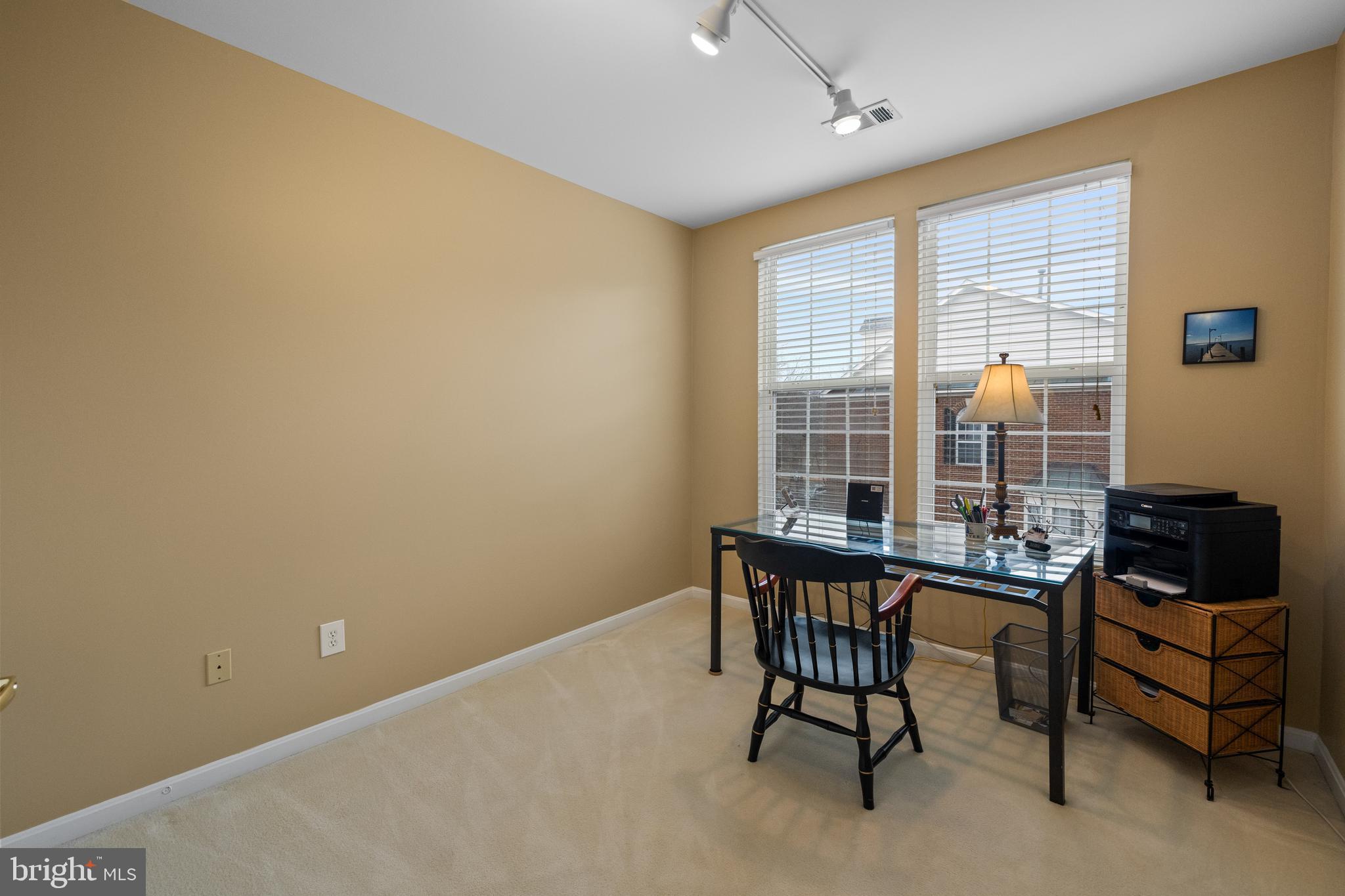 CAMERON STATION - Residential