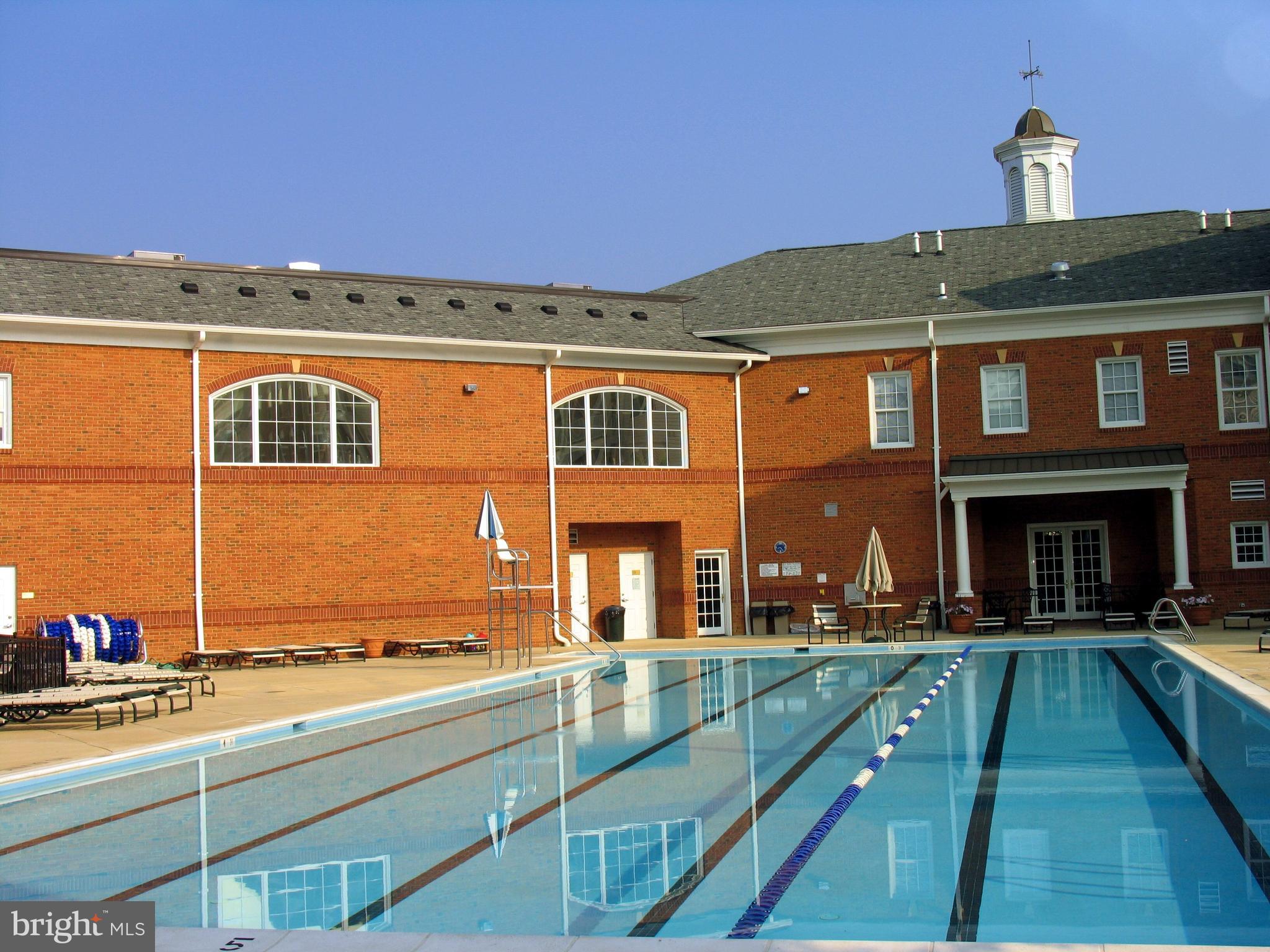 CAMERON STATION - Residential