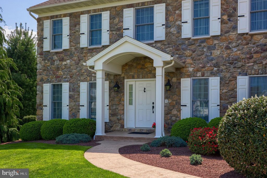 Photo of 153 Huntingwood Drive, Lancaster, PA 17602 (MLS # PALA2033192)