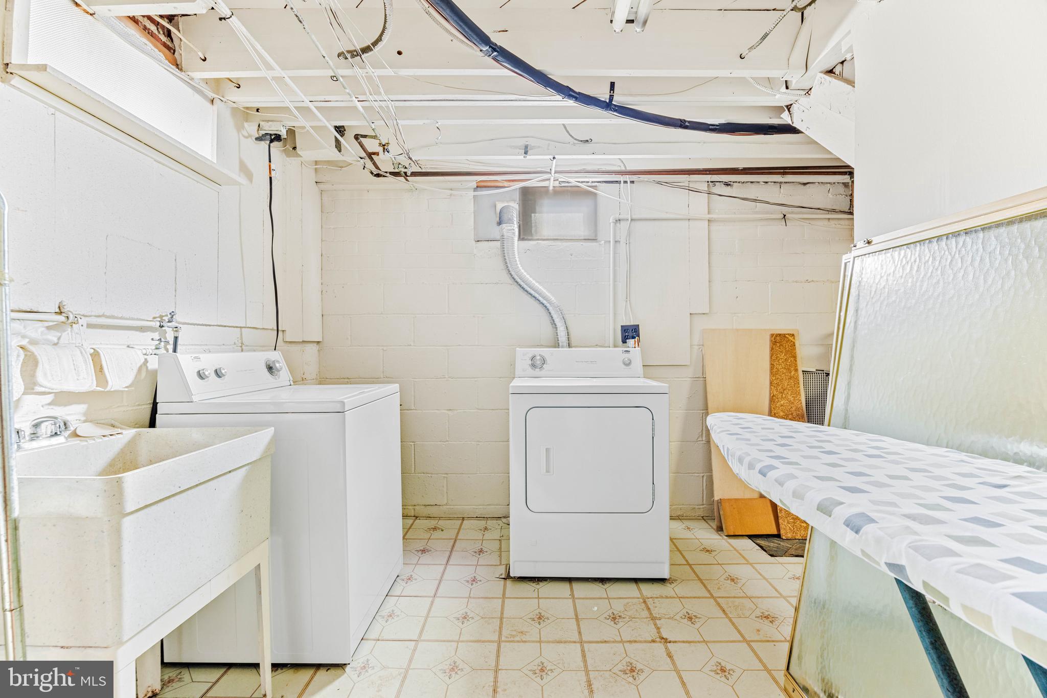 NEWFIELD - Residential