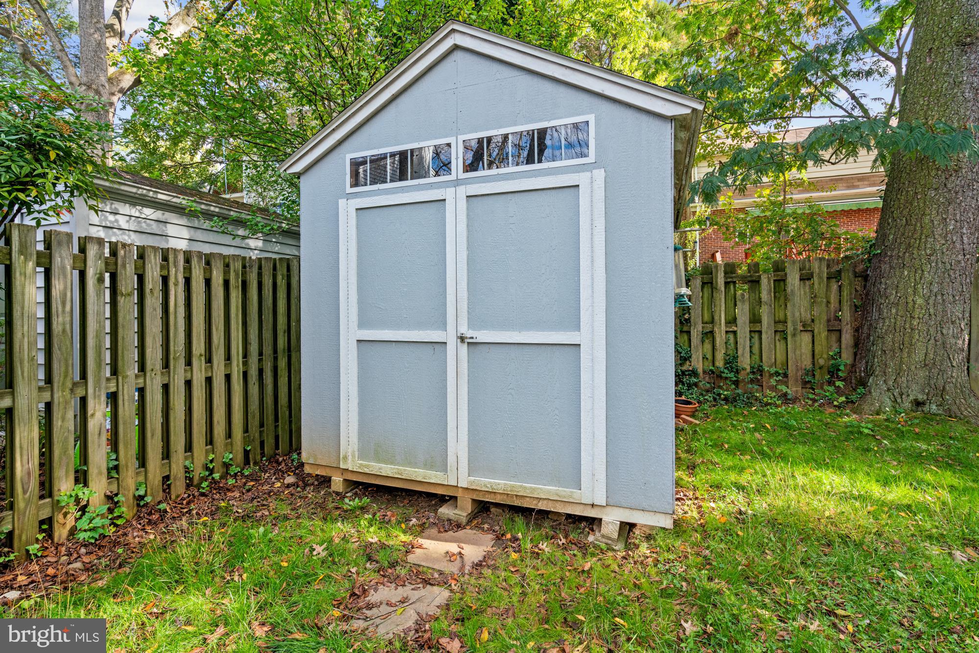 GREENACRES - Residential Lease