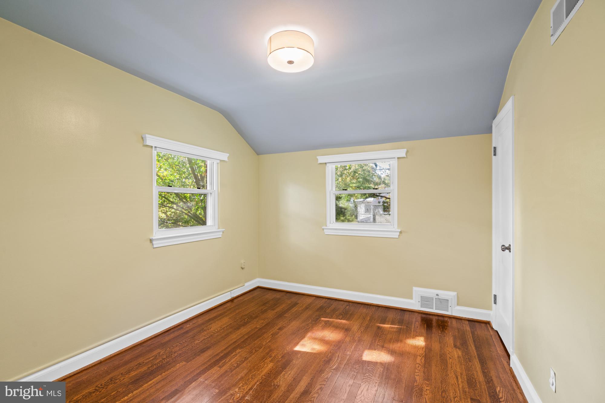 GREENACRES - Residential Lease