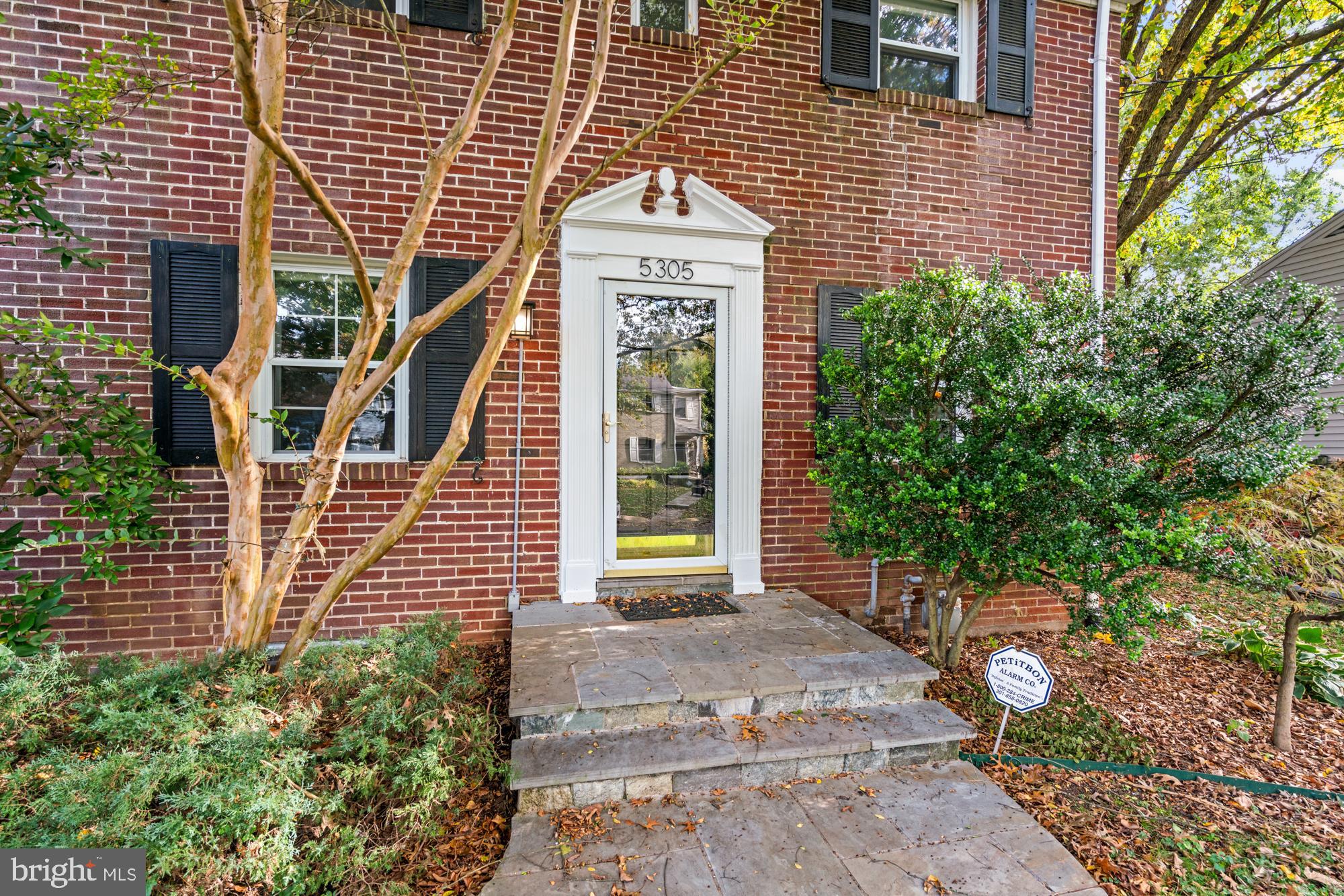 GREENACRES - Residential Lease