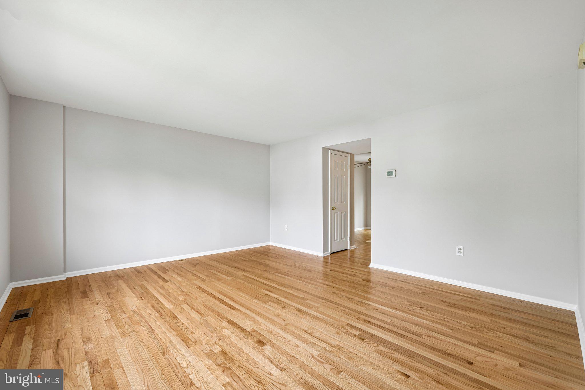 1217 OAK VIEW DRIVE