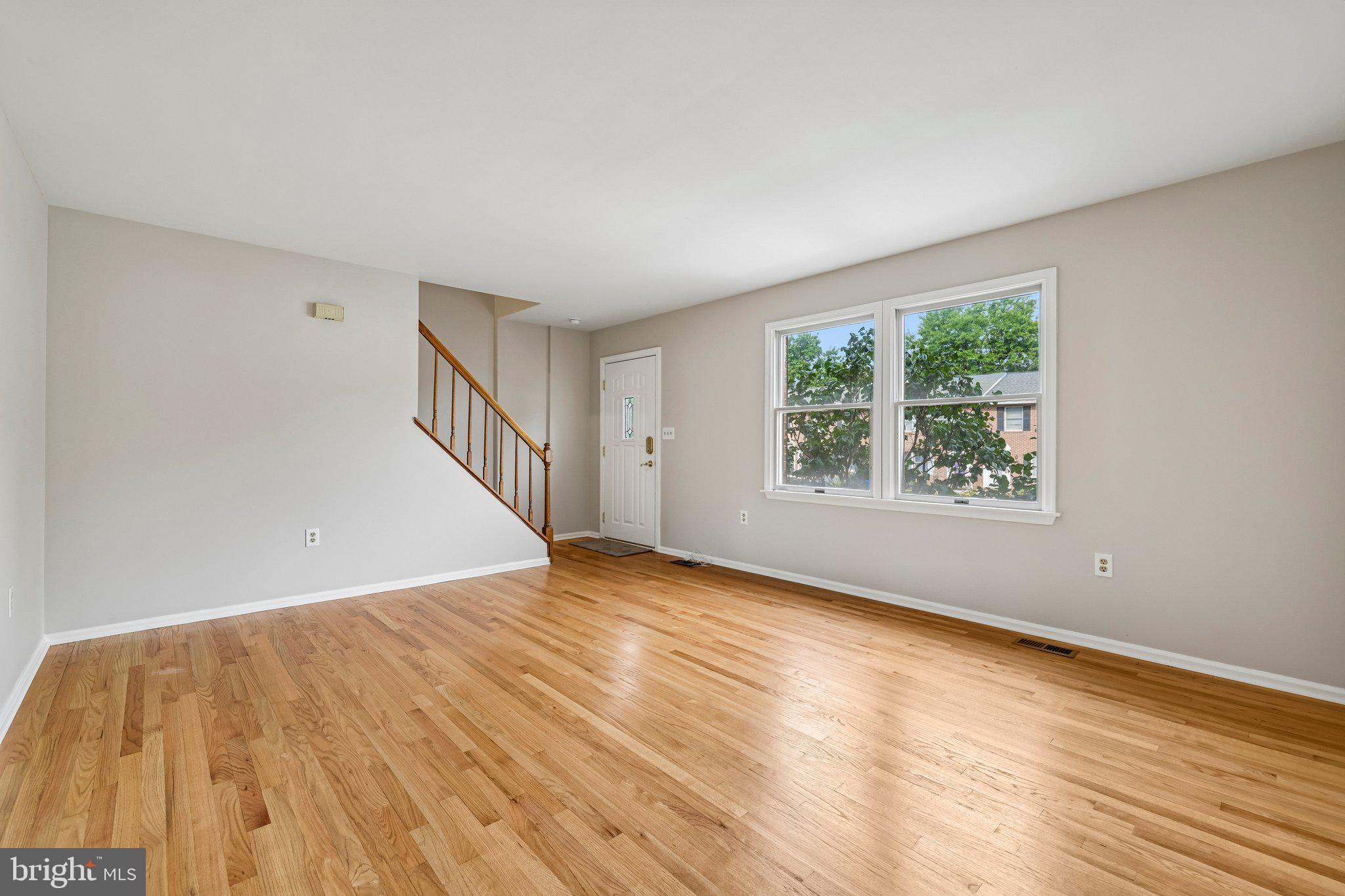 1217 OAK VIEW DRIVE