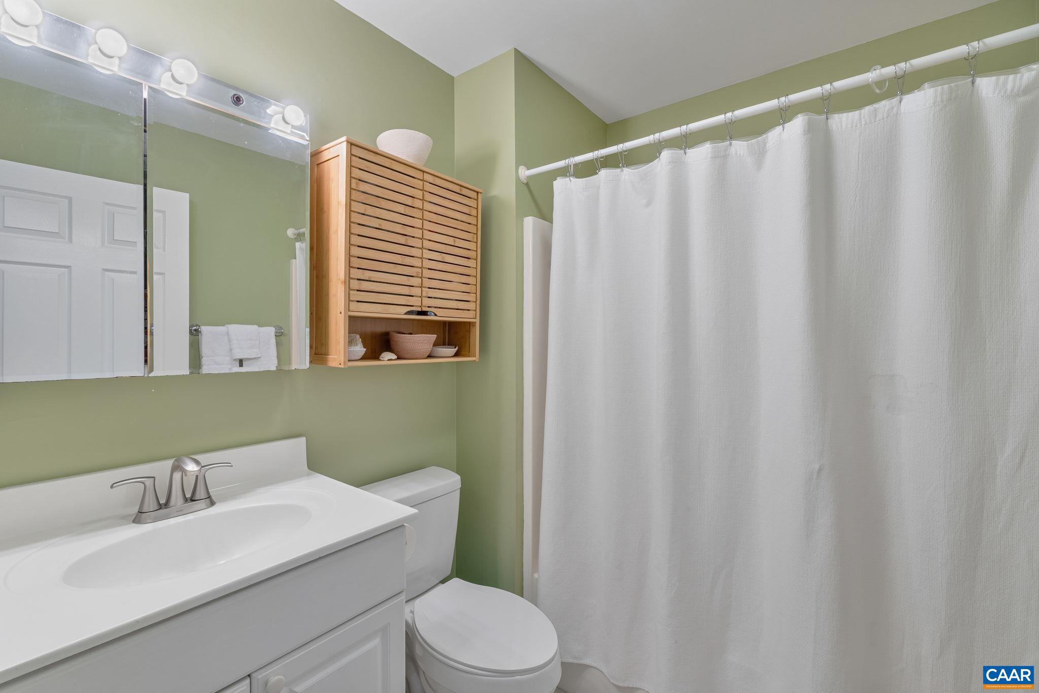 REDFIELDS - Residential