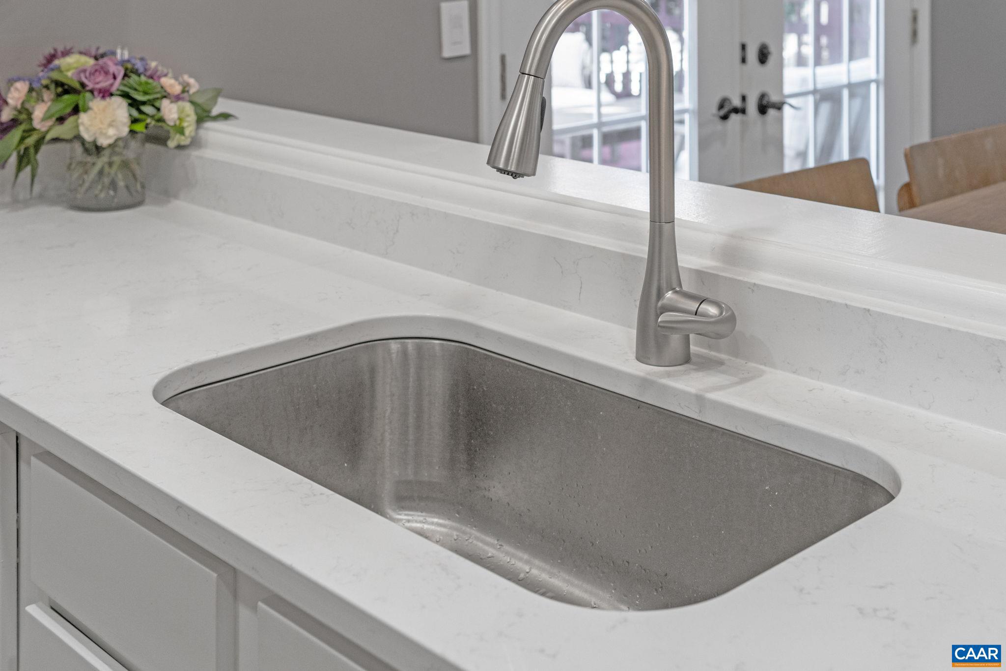 REDFIELDS - Residential