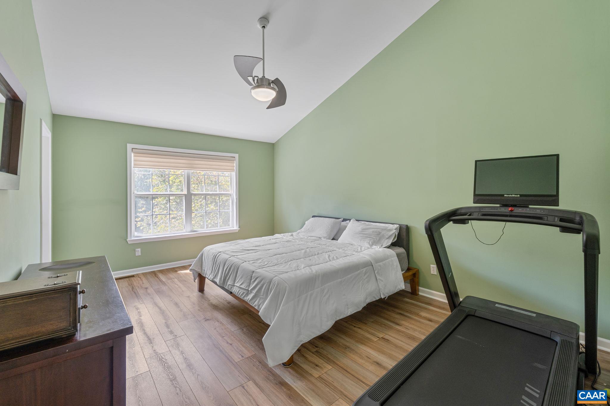 REDFIELDS - Residential