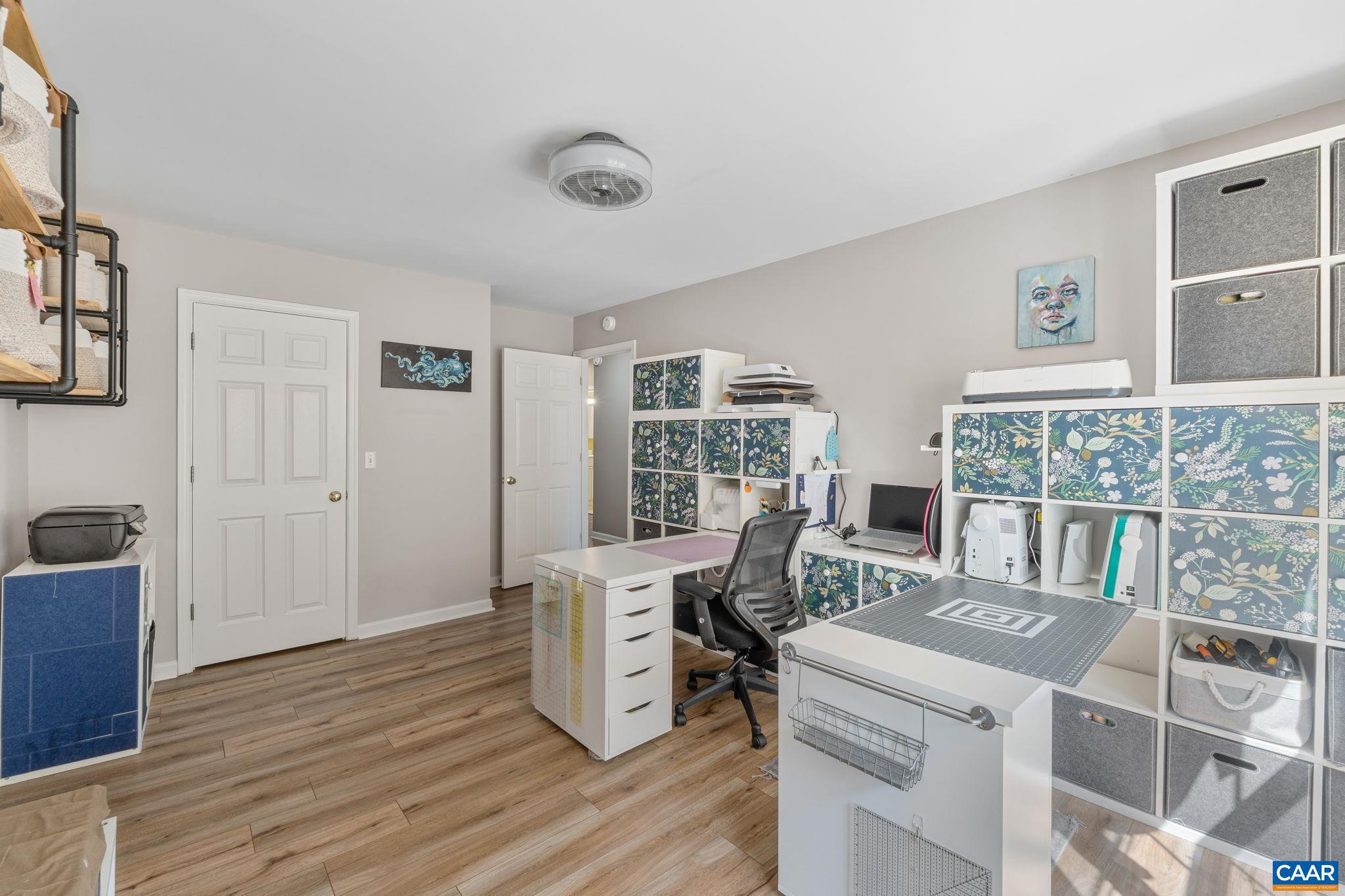 REDFIELDS - Residential