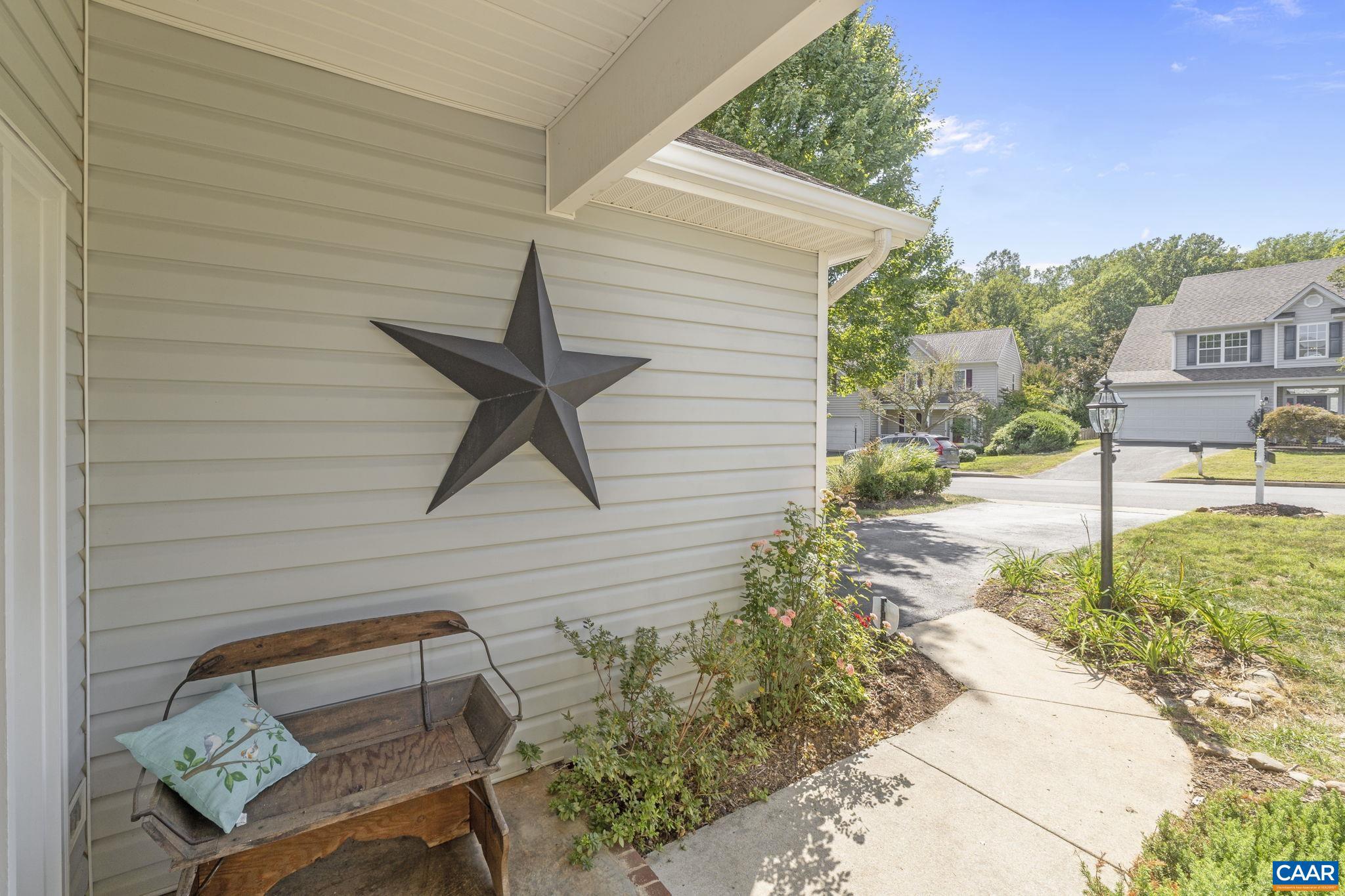 REDFIELDS - Residential