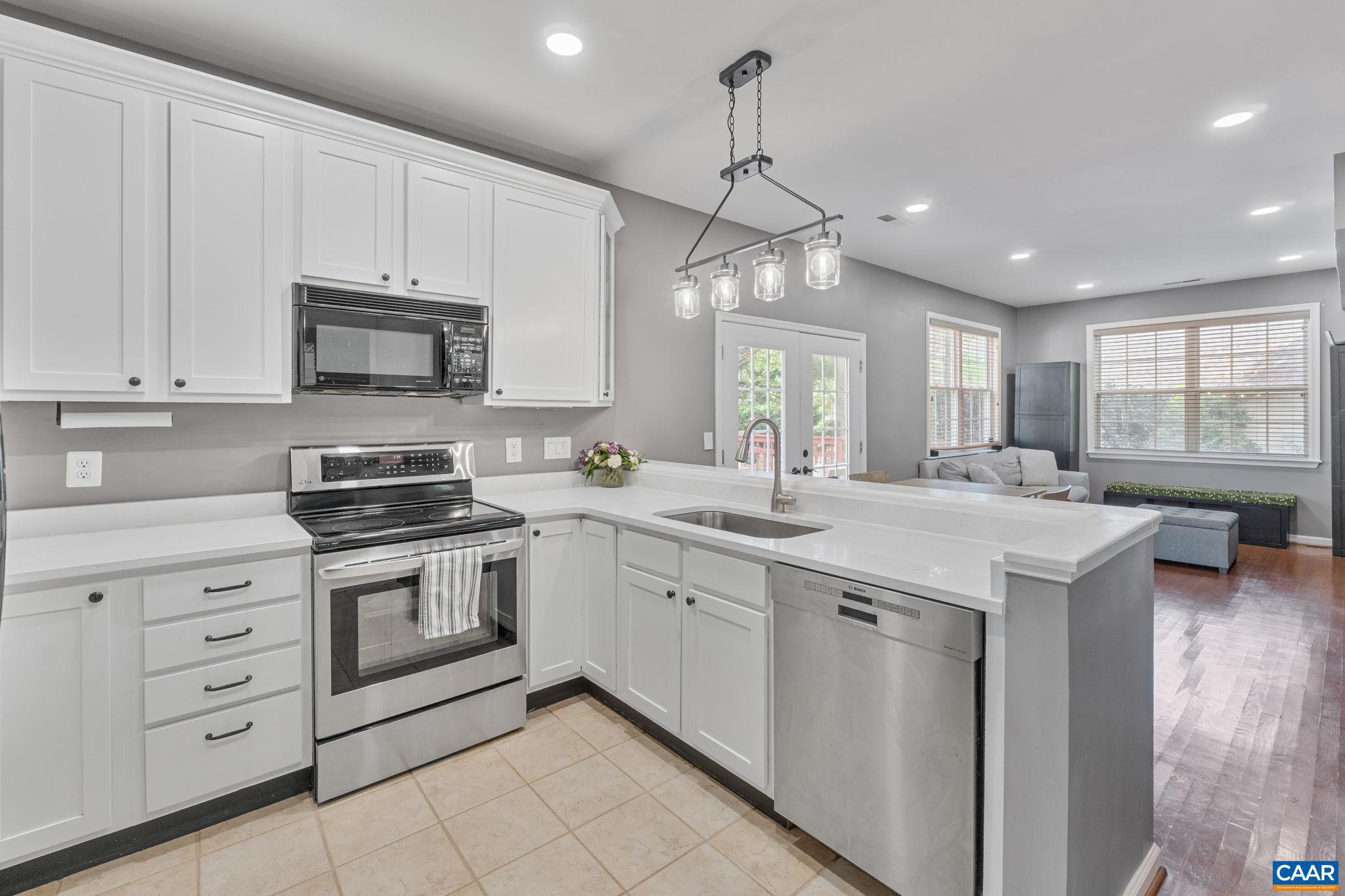 REDFIELDS - Residential