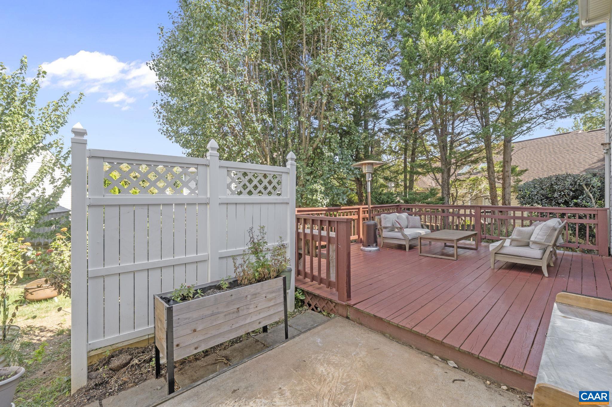 REDFIELDS - Residential