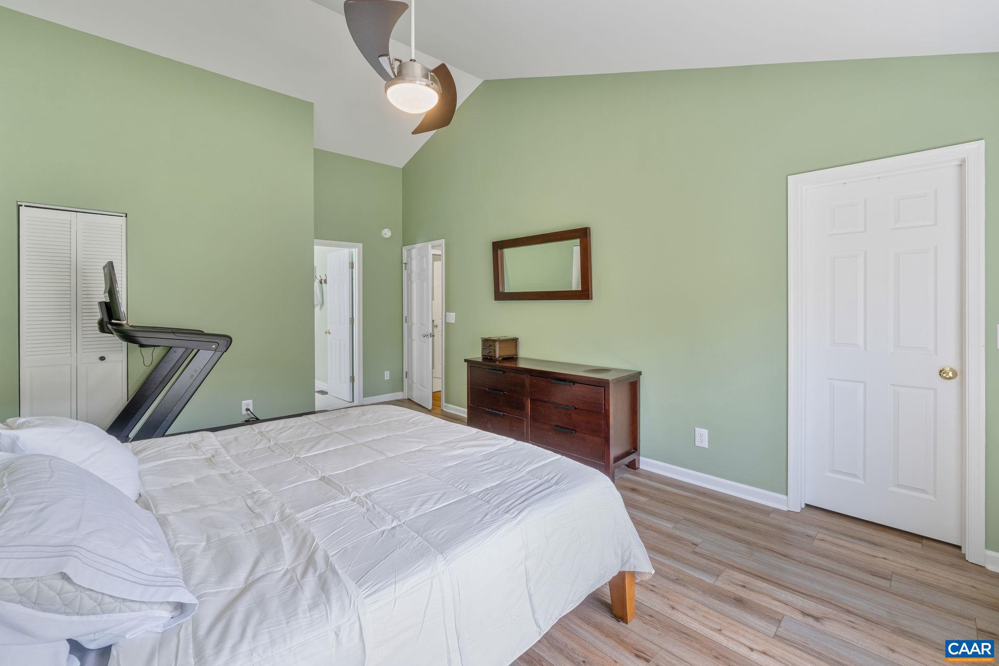 REDFIELDS - Residential