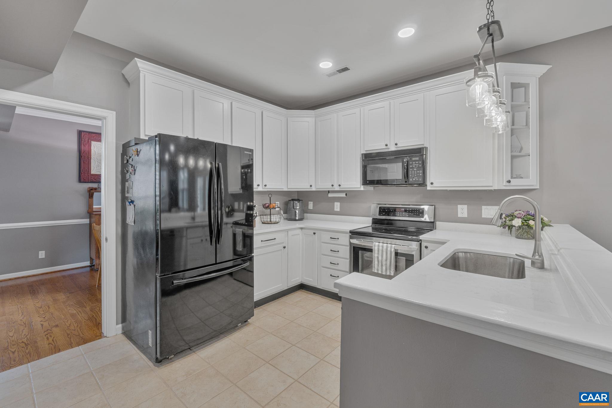 REDFIELDS - Residential