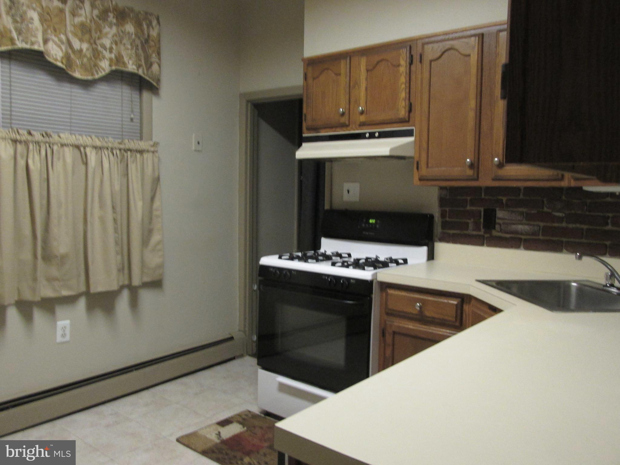 LAWNCREST - Residential