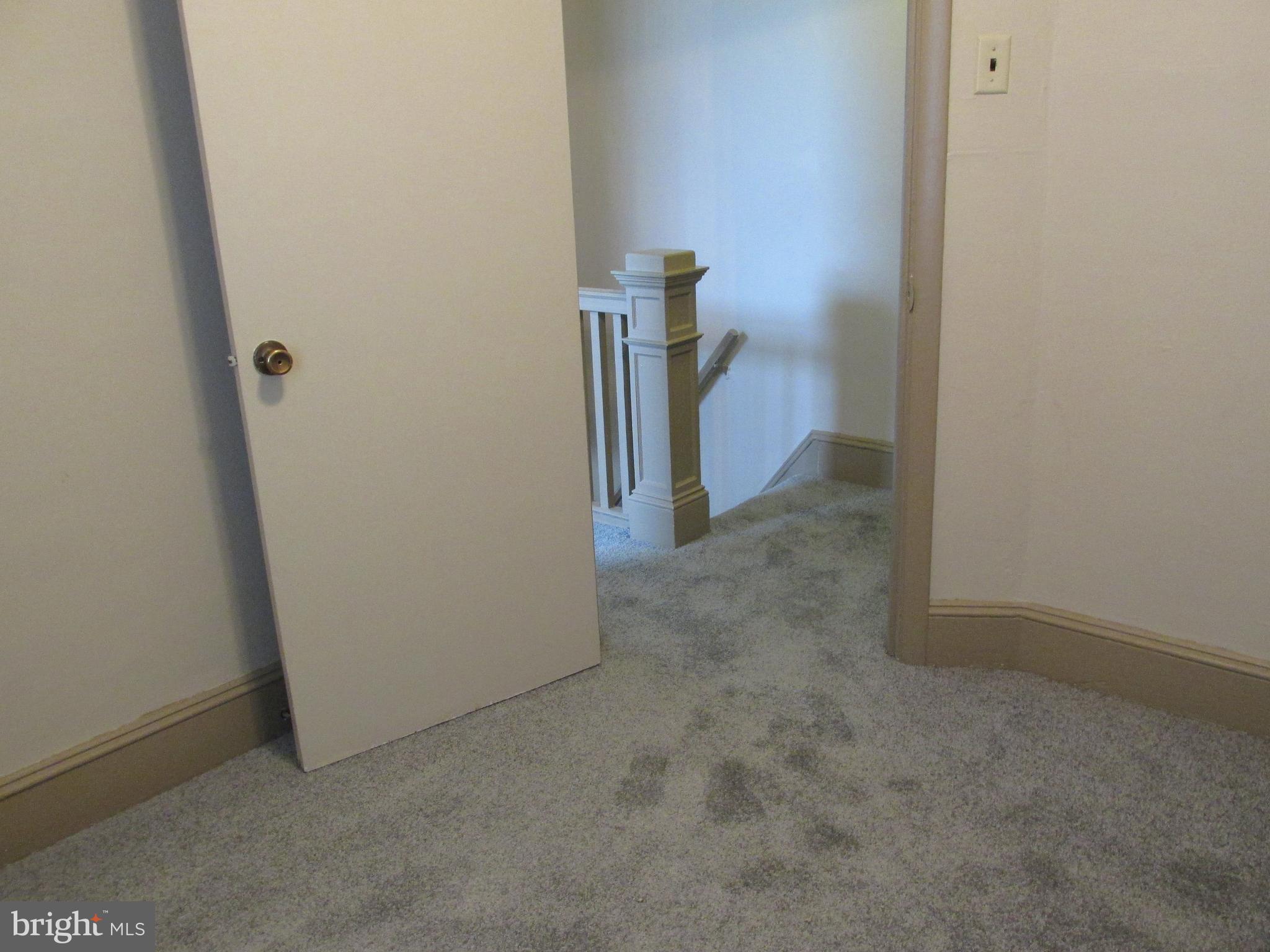 LAWNCREST - Residential