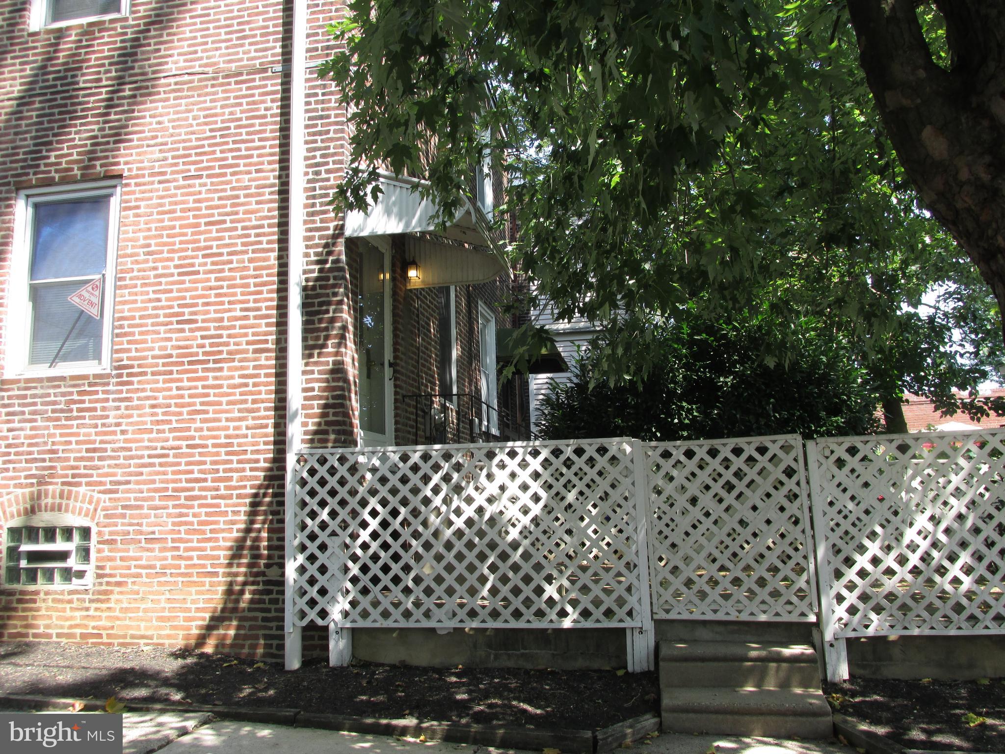 LAWNCREST - Residential