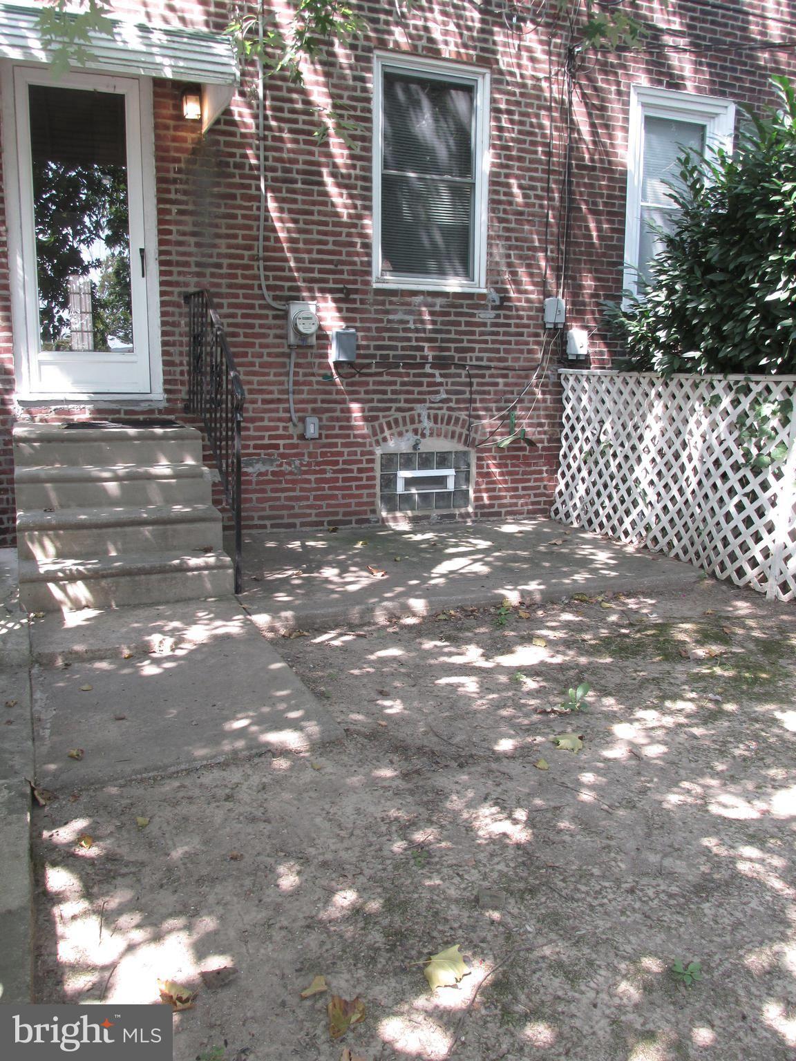 LAWNCREST - Residential