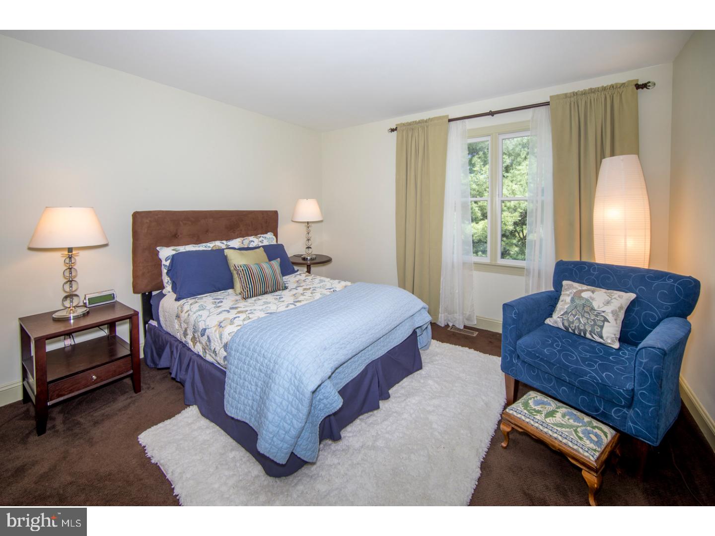 THORNBURY HUNT - Residential