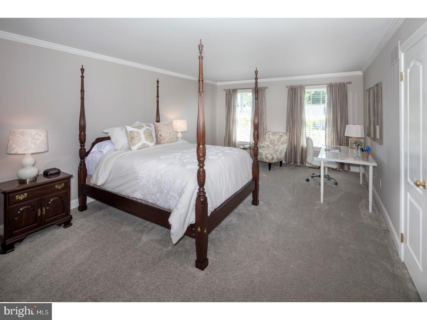 THORNBURY HUNT - Residential