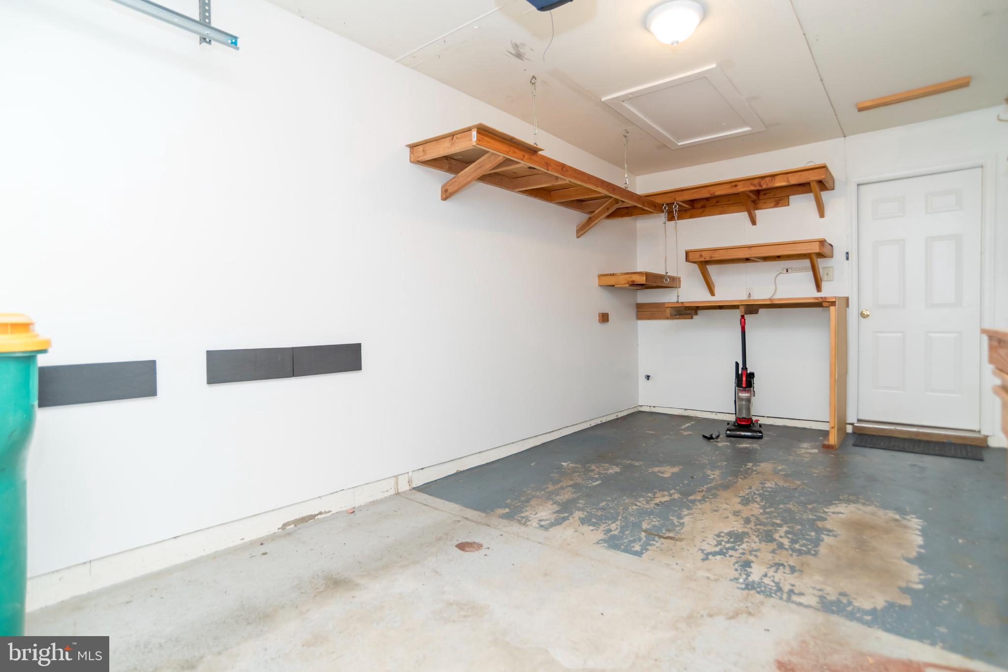 BROOKSTONE - Residential