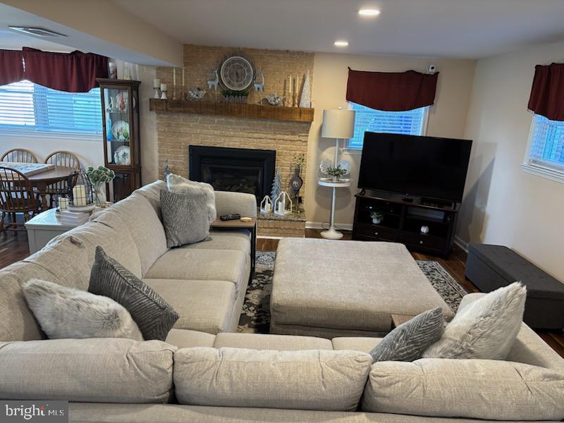 LINGANORE VIEW - Residential