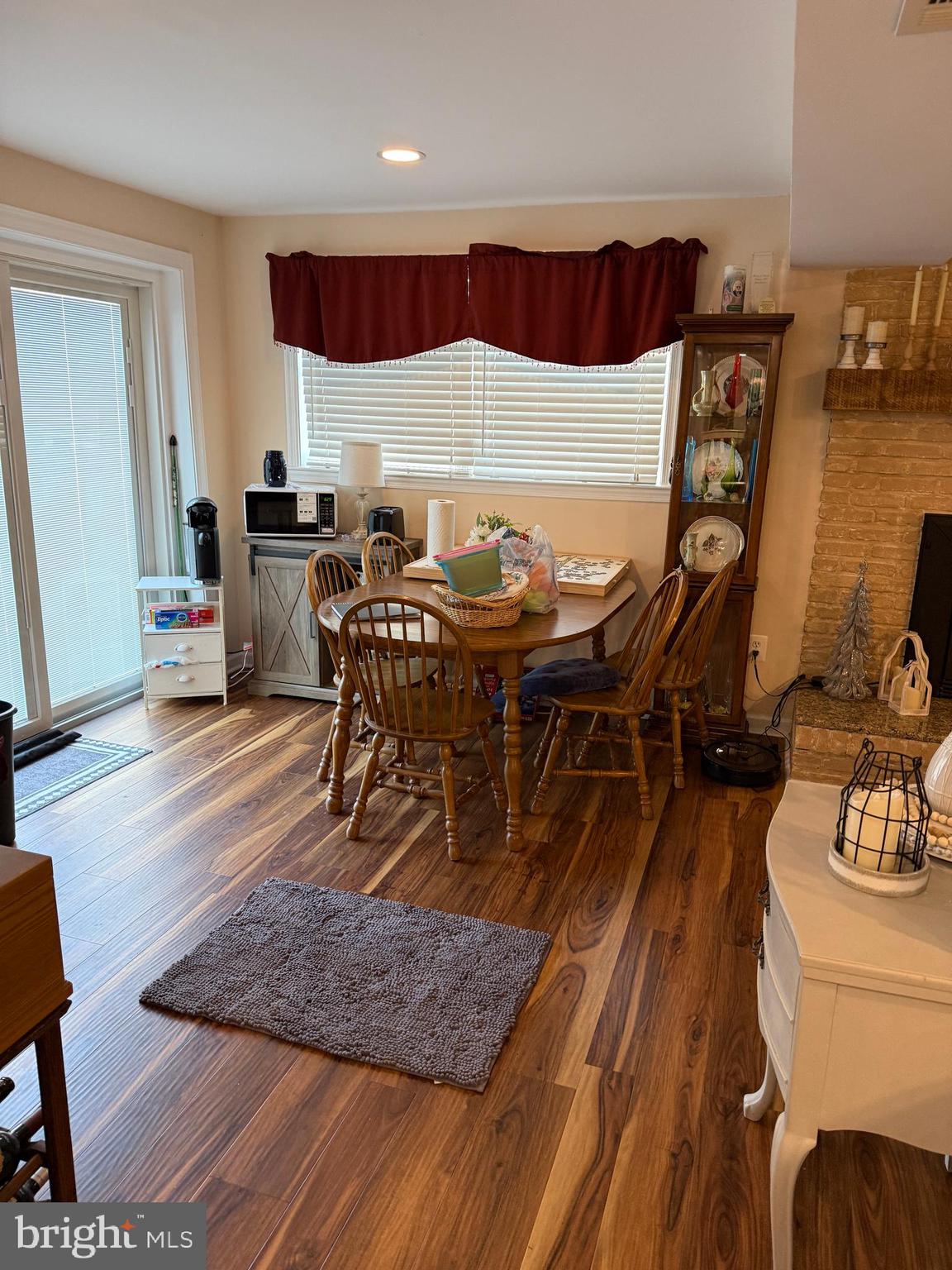 LINGANORE VIEW - Residential