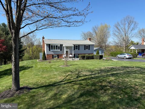 Photo of 5010 Lee Hill Circle, MONROVIA, MD 21770 (MLS # MDFR2080058)