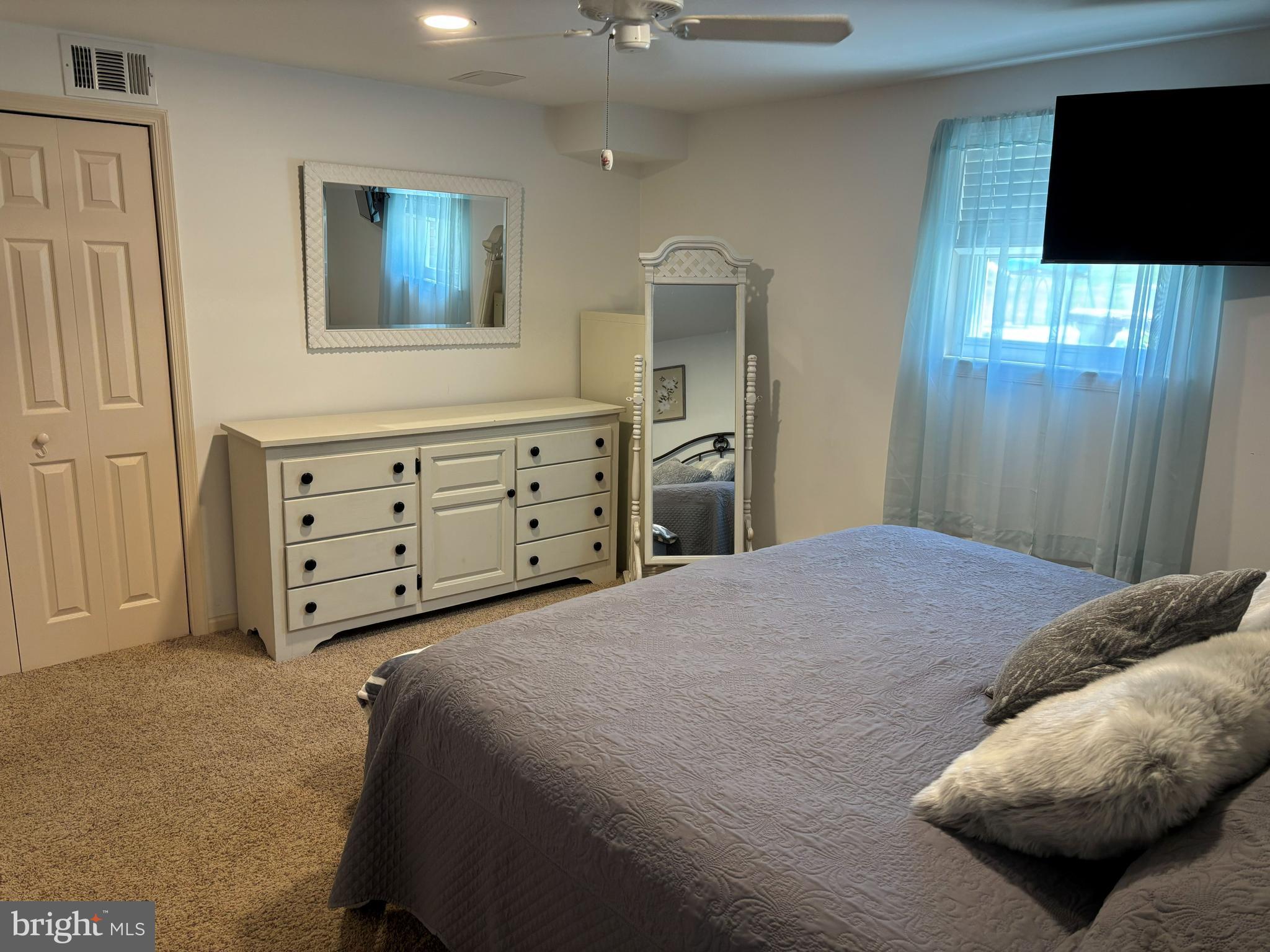 LINGANORE VIEW - Residential