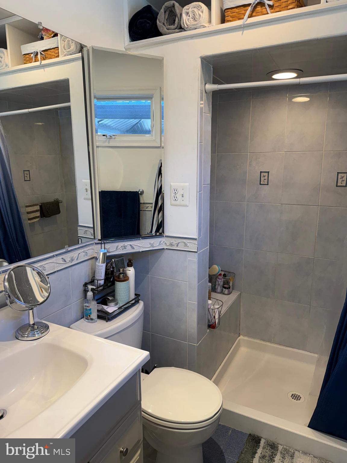 LINGANORE VIEW - Residential