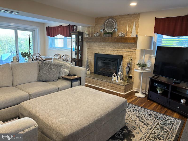 LINGANORE VIEW - Residential