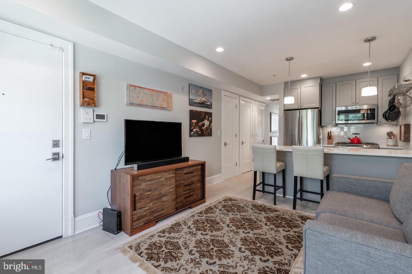 GLOVER PARK - Residential Lease