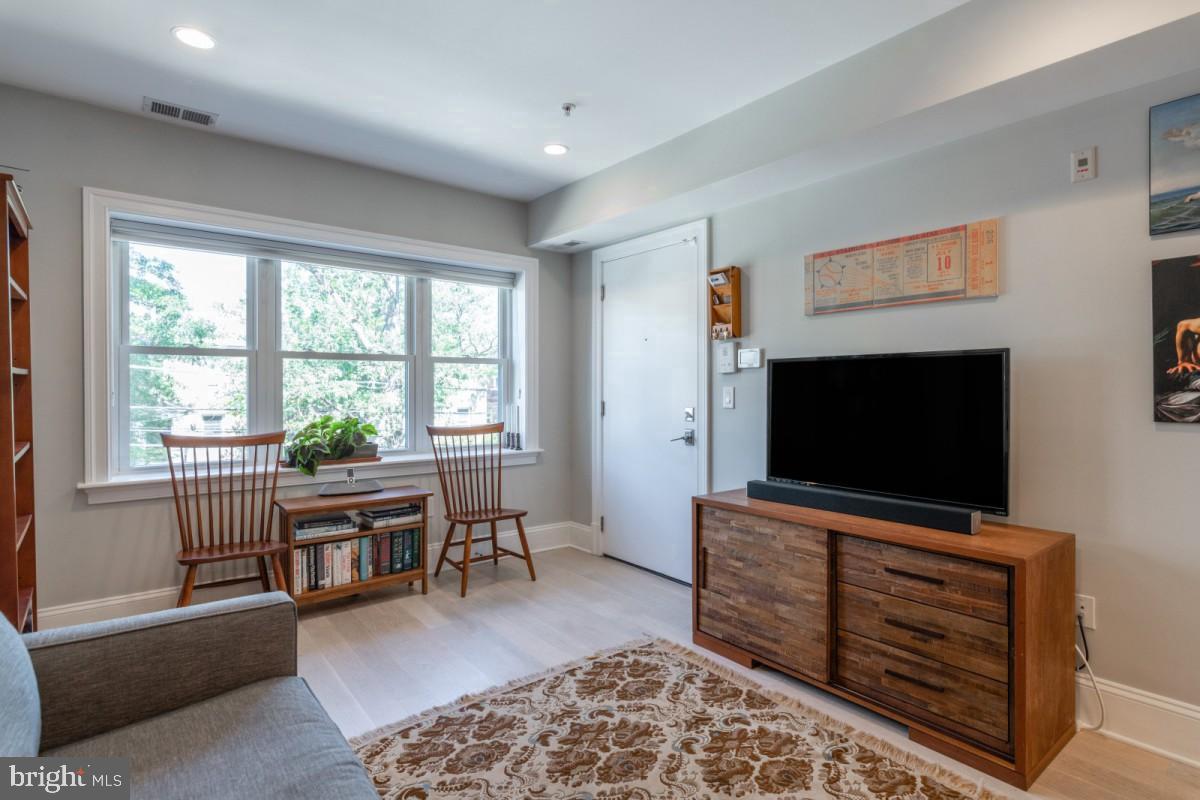 GLOVER PARK - Residential Lease