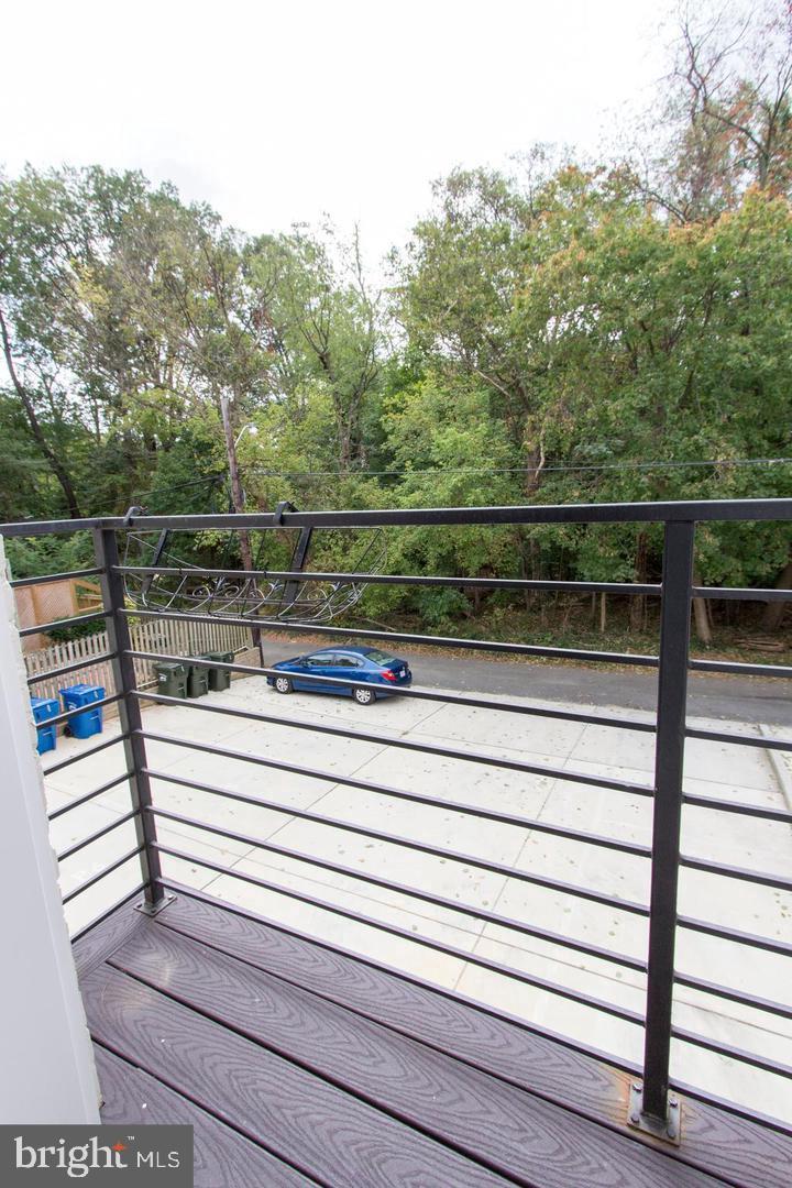 GLOVER PARK - Residential Lease