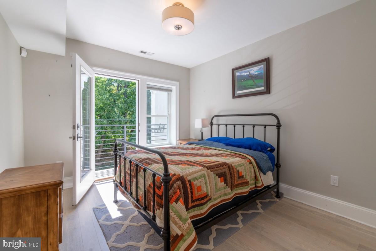GLOVER PARK - Residential Lease
