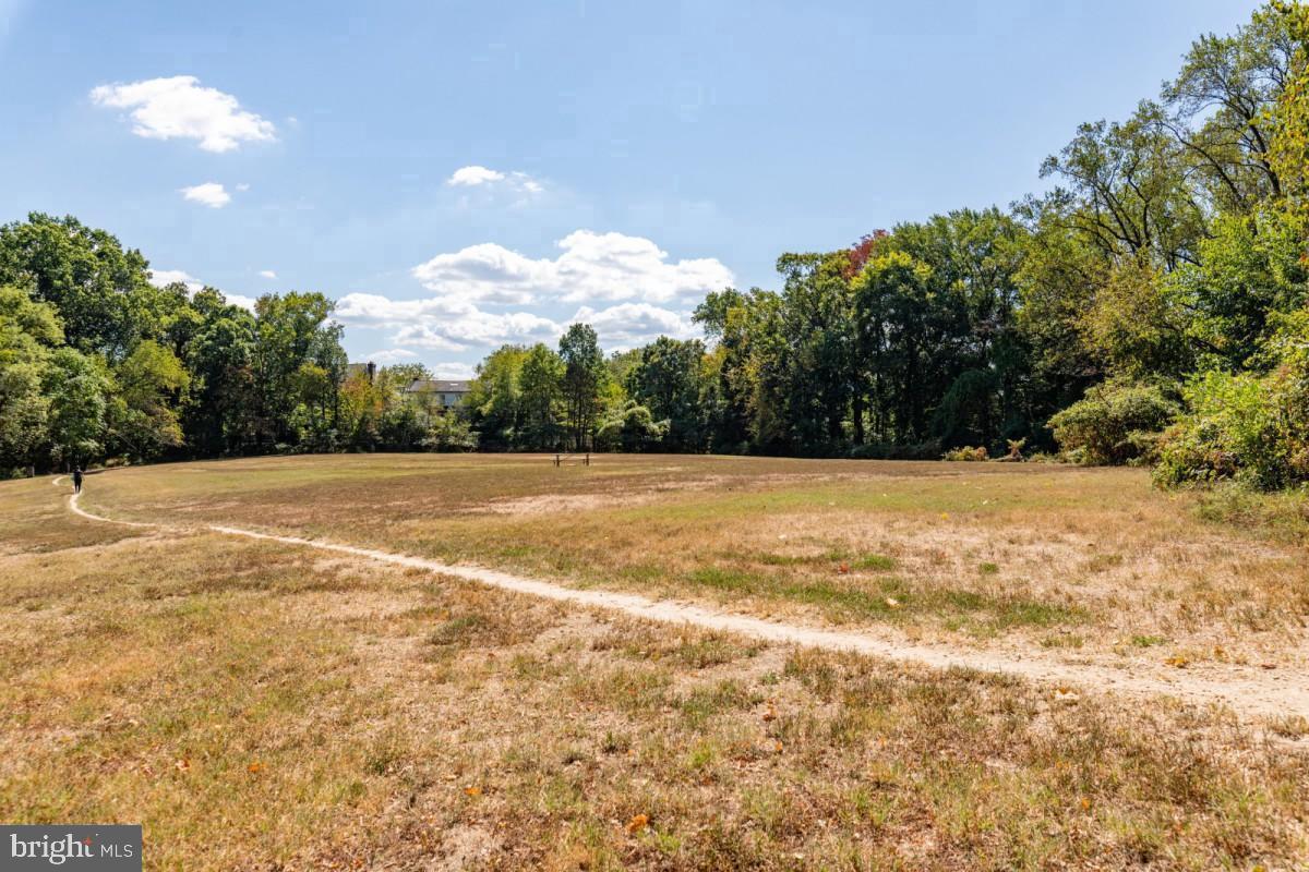 GLOVER PARK - Residential Lease