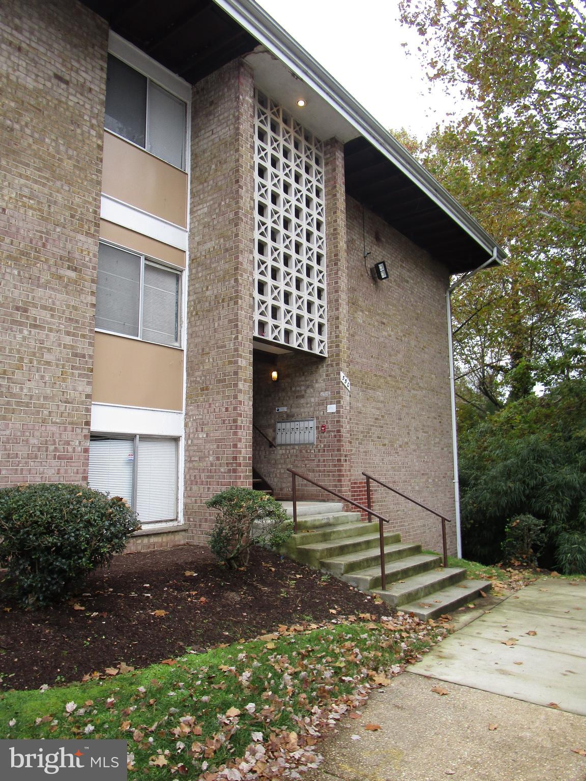 Beautiful 1st floor 1BR/1BA condo in Oxon Hill! Features include an entryway foyer with tiled flooring, freshly updated hardwood flooring throughout a cozy living room/dining room combo with storage closet and a spacious bedroom with walk-in closet. The galley style kitchen offers matching tiled flooring, breakfast bar window, and all stainless appliances including dishwasher and mounted microwave. Full hall bath has an updated vanity and tiled tub/shower and large windows throughout the home allow for plenty of natural light! Walkout patio from living room would be great for enjoying the outdoors or entertaining guests.
All Utilities Included!
Community Amenities Include pool and easy access to the metro!
Pets considered on a case by case basis with owner approval and additional non-refundable pet fee!
Application Qualifications: Minimum monthly income 3 times the tenant’s portion of the monthly rent, acceptable rental history, acceptable credit history and acceptable criminal history. More specific information provided with the application.
All Bay Management Group residents are automatically enrolled in the Resident Benefits Package (RBP) for $39.95/month, which includes renters insurance, credit building to help boost your credit score with timely rent payments, $1M Identity Protection, HVAC air filter delivery (for applicable properties), move-in concierge service making utility connection and home service setup a breeze during your move-in, our best-in-class resident rewards program, and much more! The Resident Benefits Package is a voluntary program and may be terminated at any time, for any reason, upon thirty (30) days’ written notice. Tenants that do not upload their own renters insurance to the Tenant portal 5 days prior to move in will be automatically included in the RBP and the renters insurance program. More details upon application.