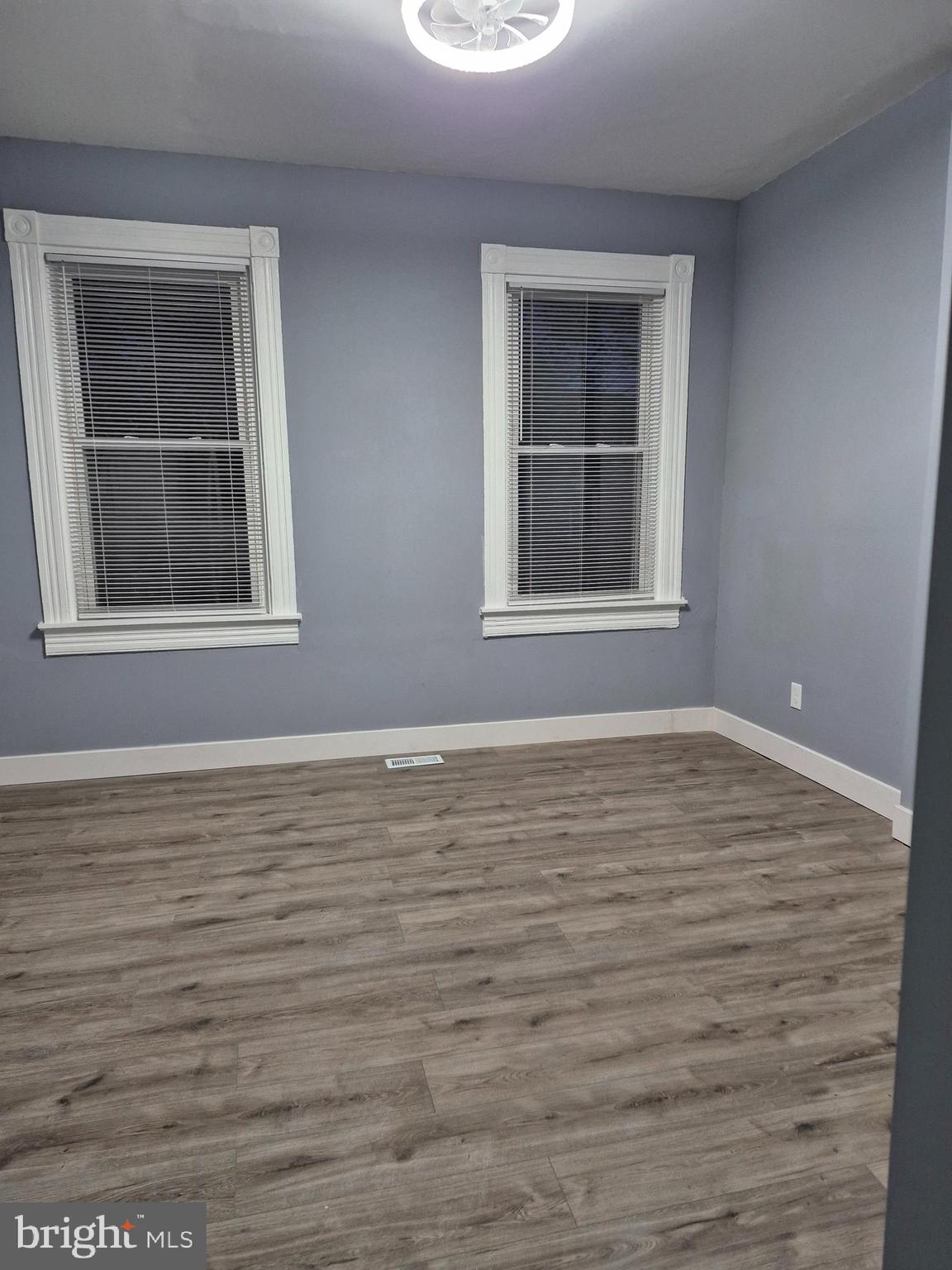 BROADWAY EAST - Residential