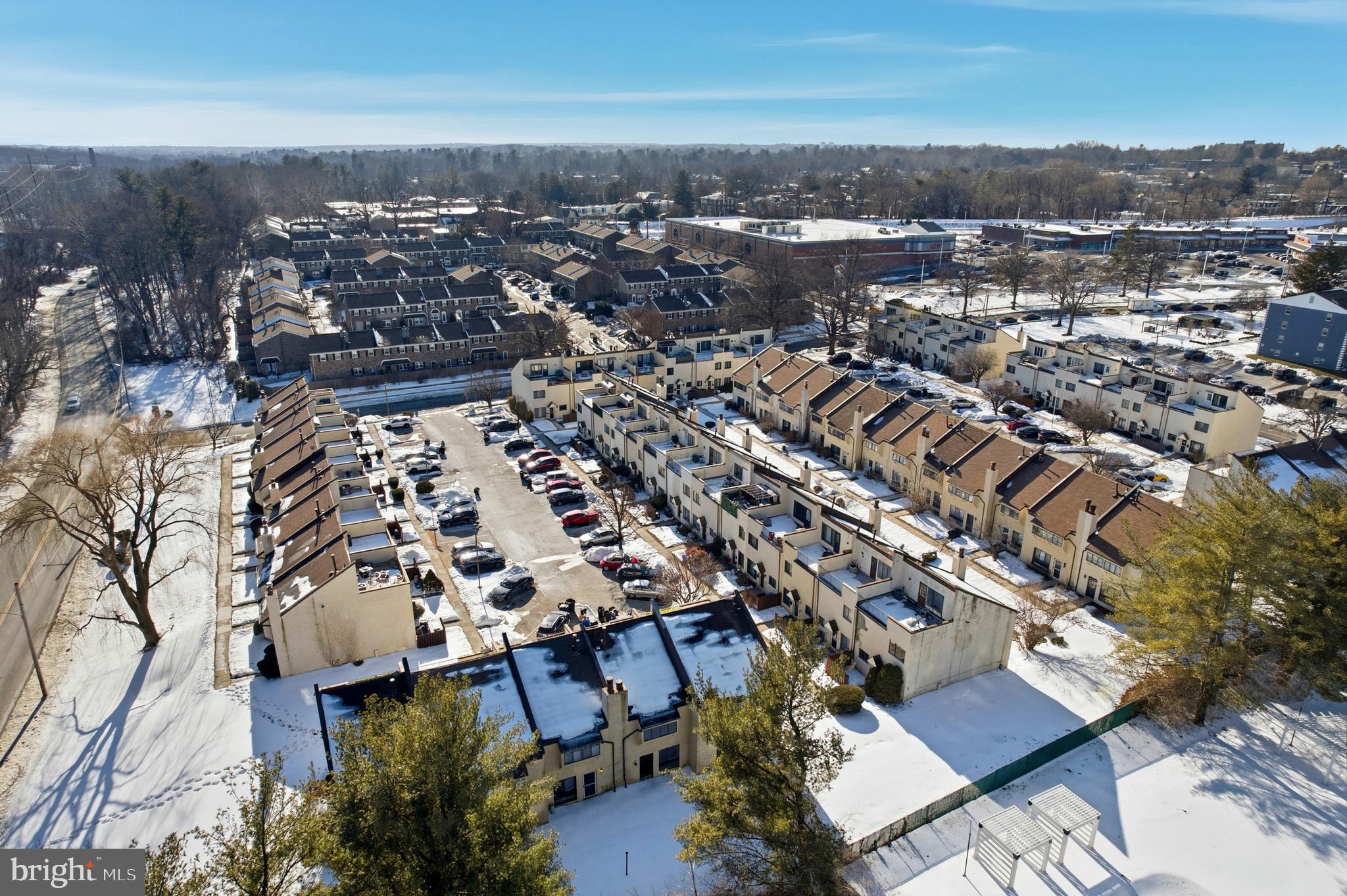 CHESTNUT HILL - Residential