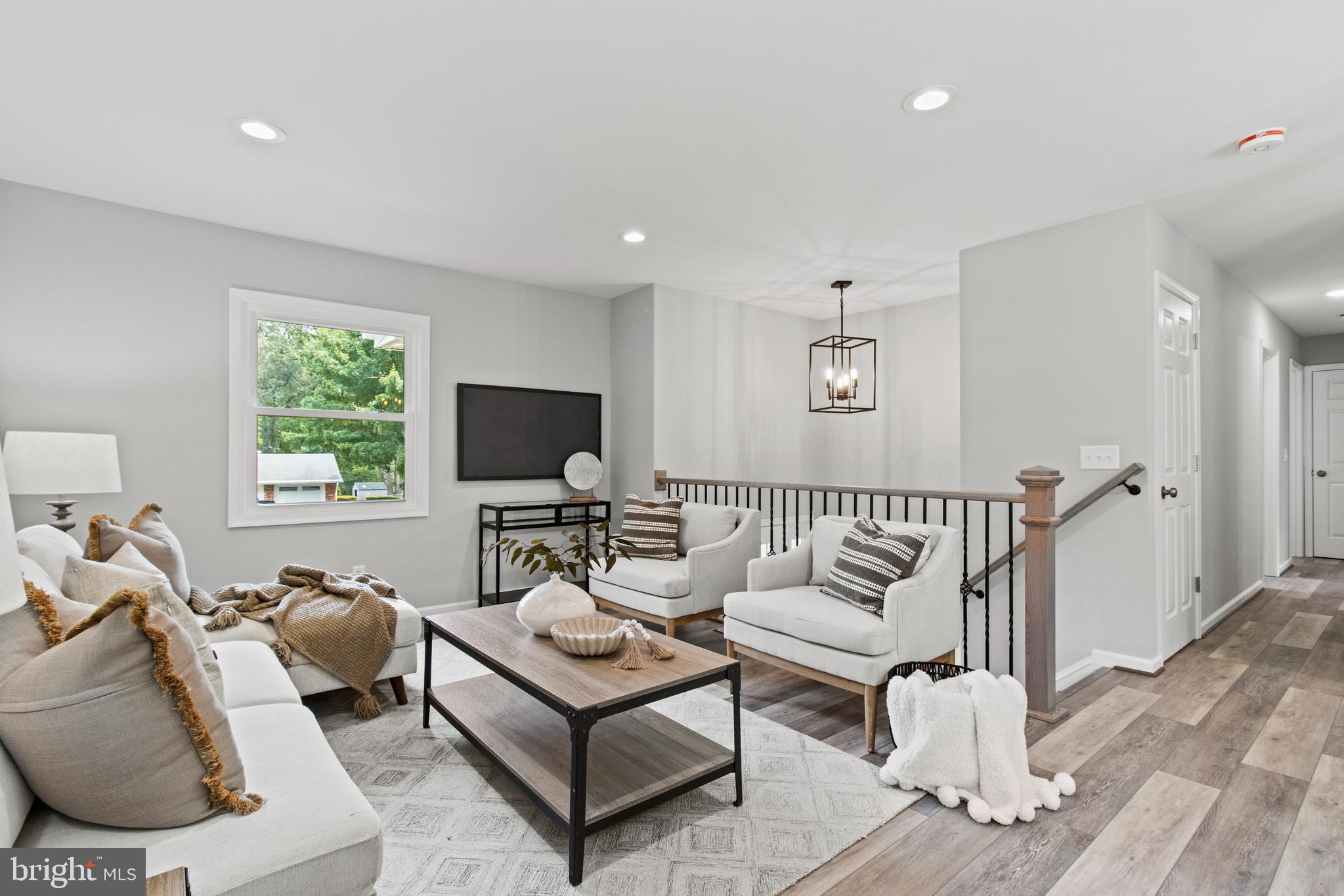 LONG POINT ON THE MAGOTHY - Residential