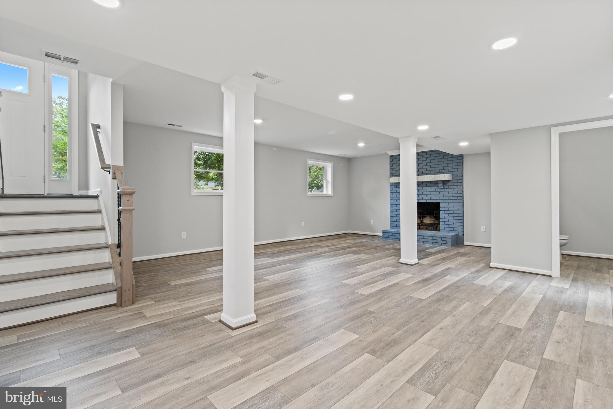 LONG POINT ON THE MAGOTHY - Residential