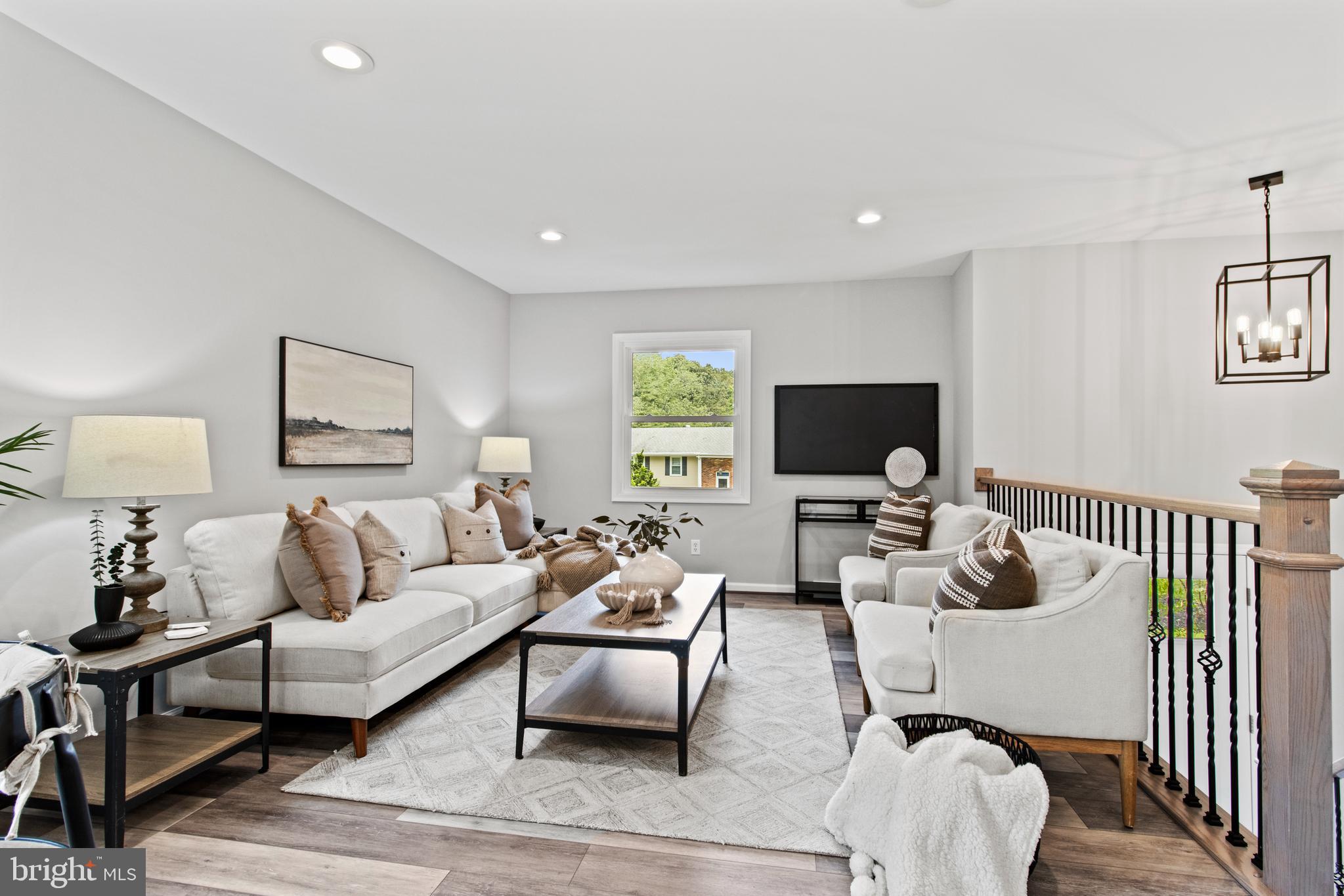 LONG POINT ON THE MAGOTHY - Residential