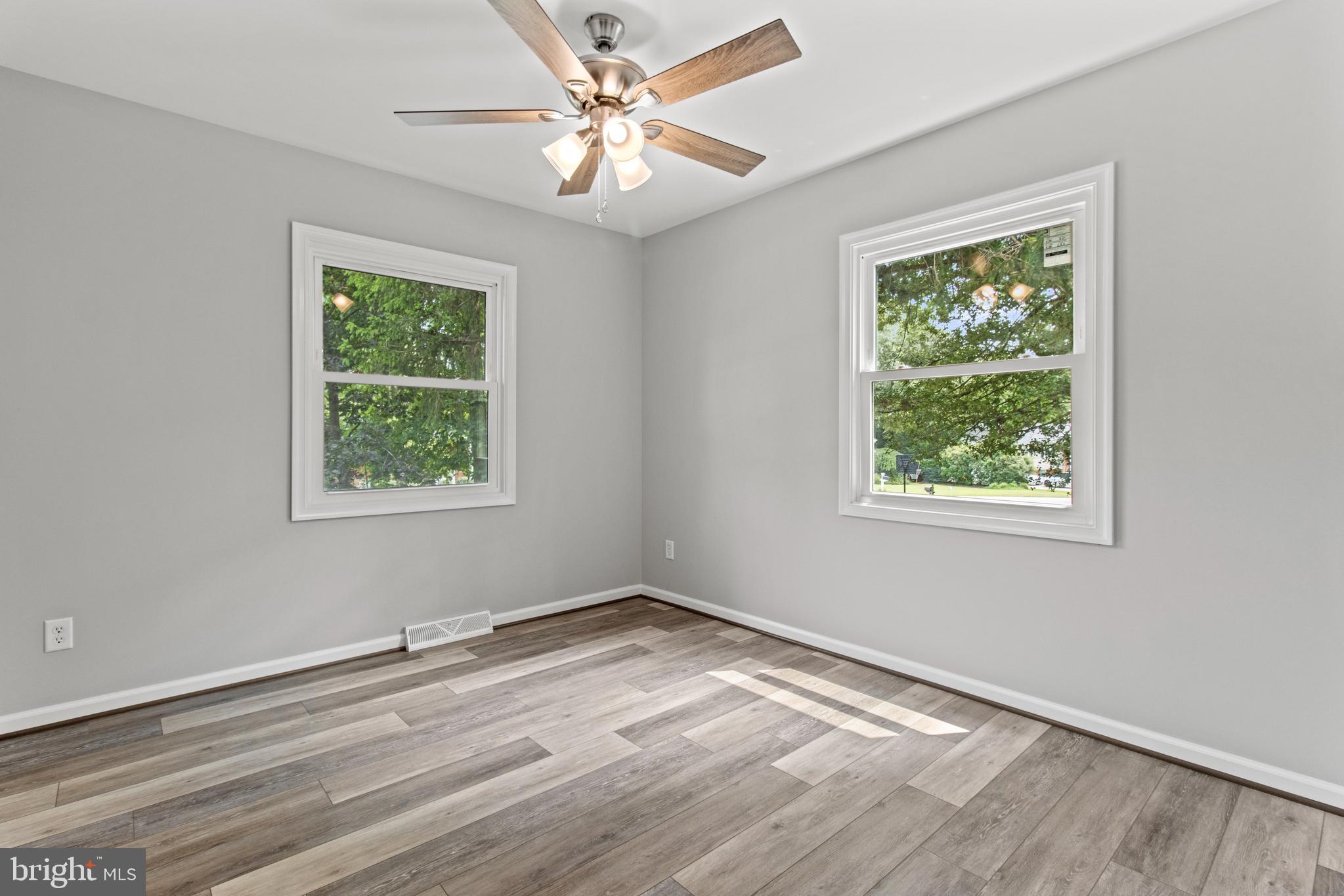 LONG POINT ON THE MAGOTHY - Residential