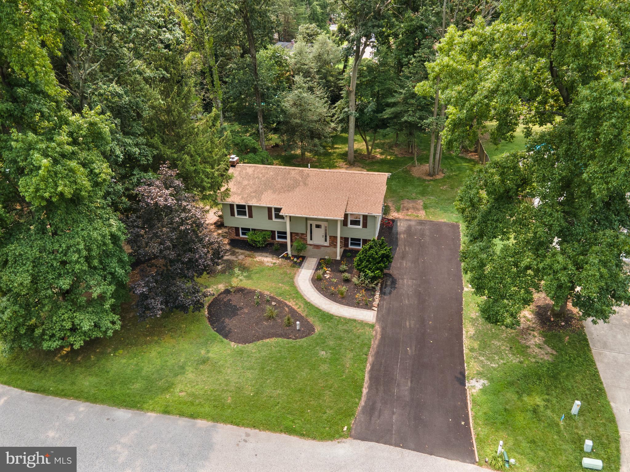 LONG POINT ON THE MAGOTHY - Residential