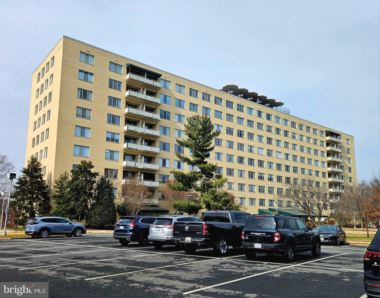 6641 WAKEFIELD DRIVE 712