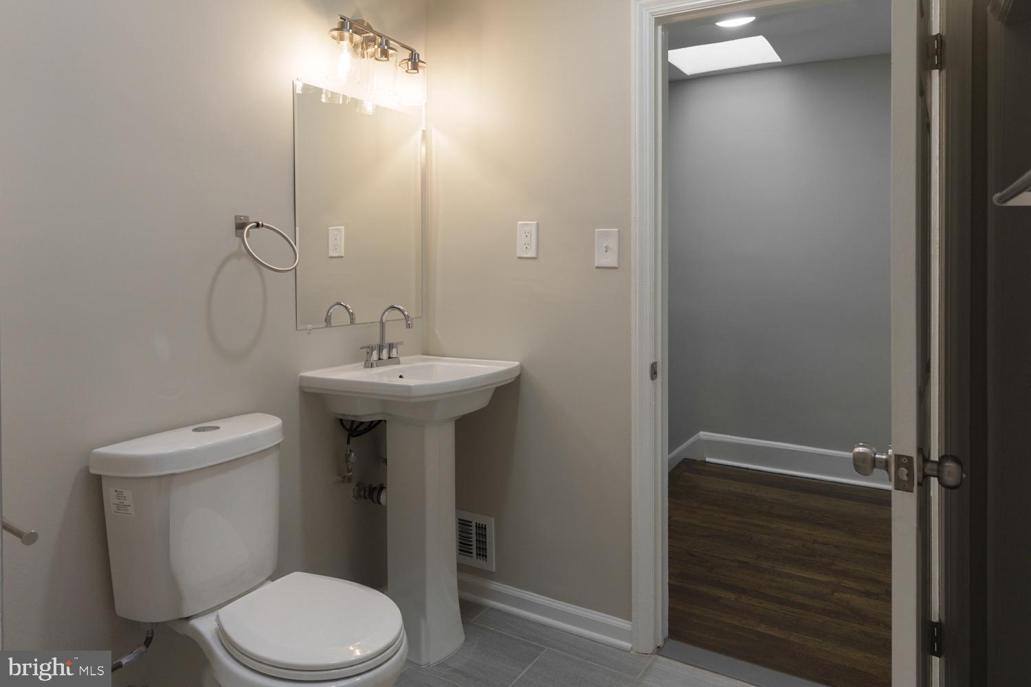 CHERRY HILL - Residential