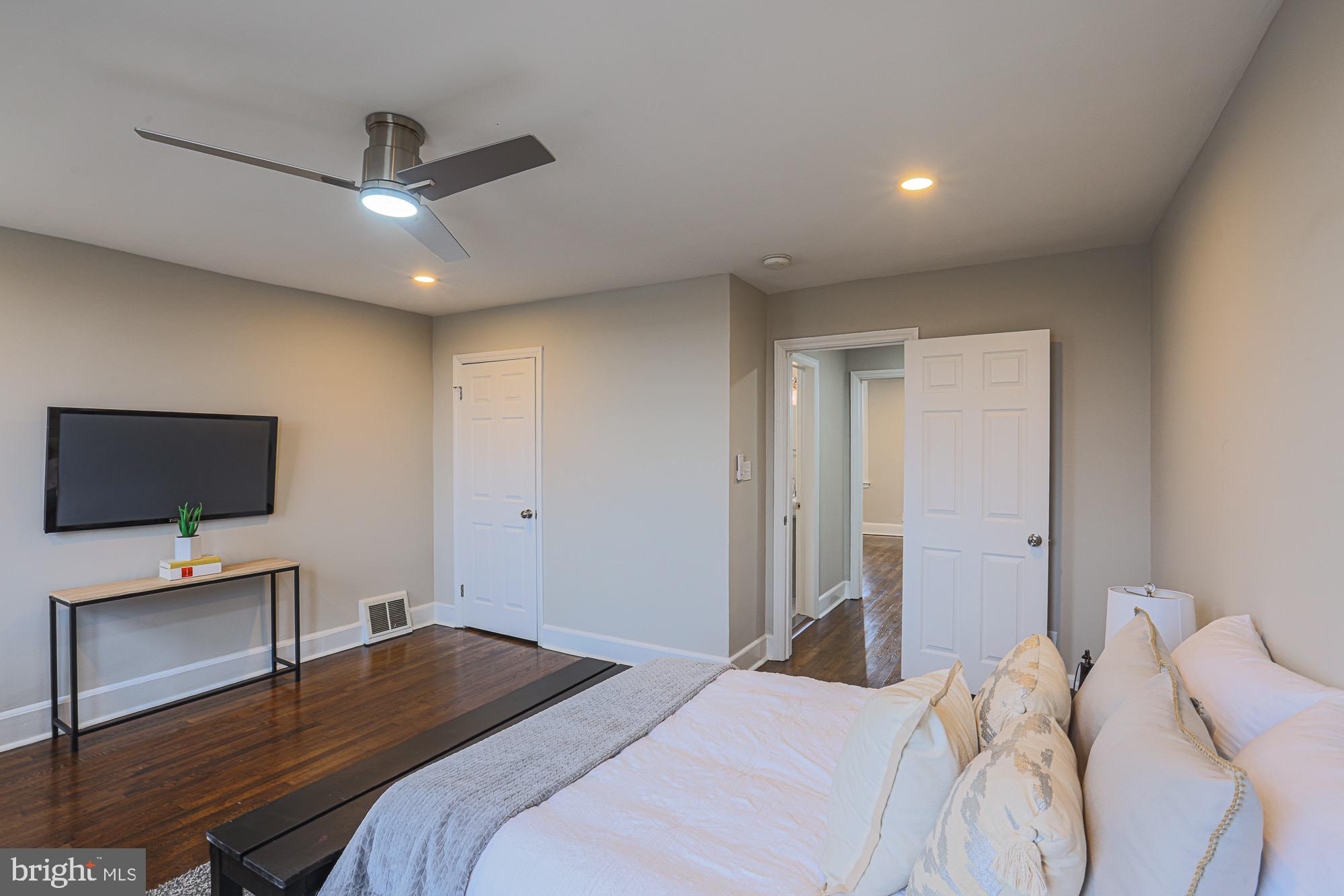 CHERRY HILL - Residential